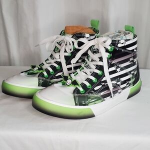 GroundUp Beetlejuice Women's Sneakers Size 8.5 Green,  Black And White EUC
